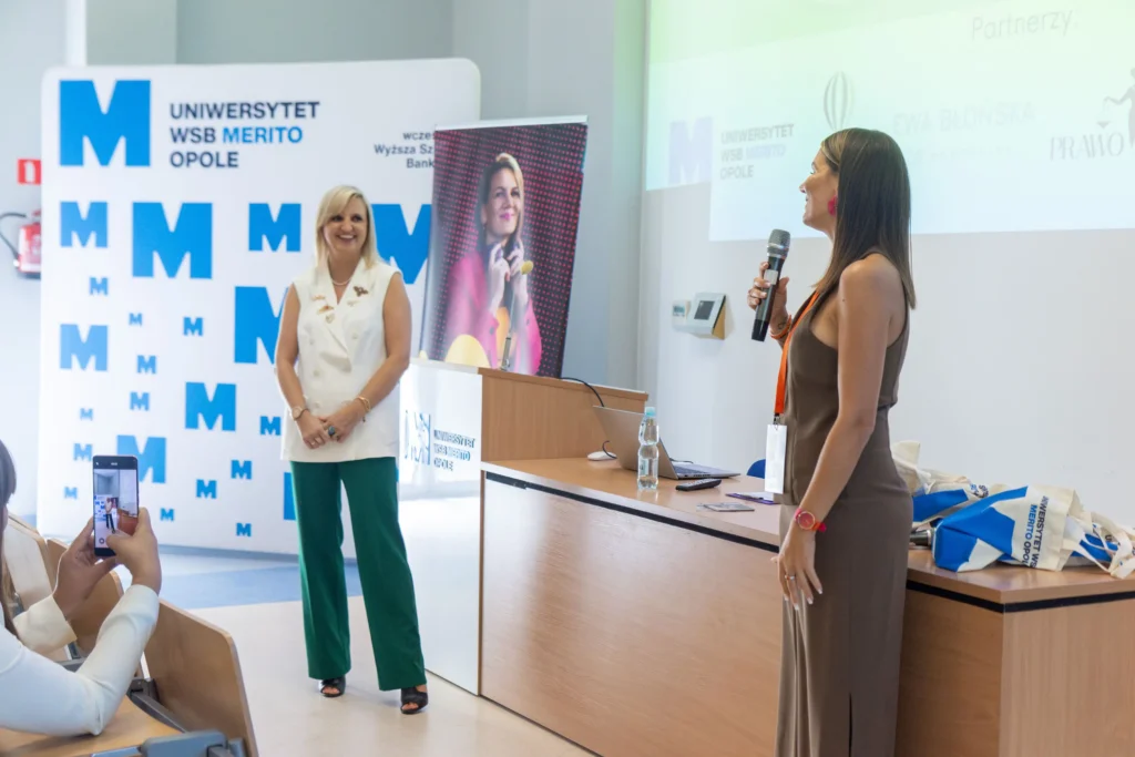 Anna Płoska i prelegentka Ewelina Salwuk-Marko